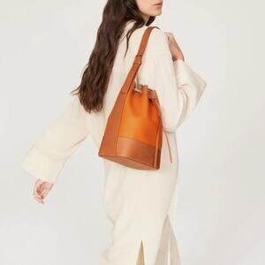 Mansur Gavriel Block Bucket Bag